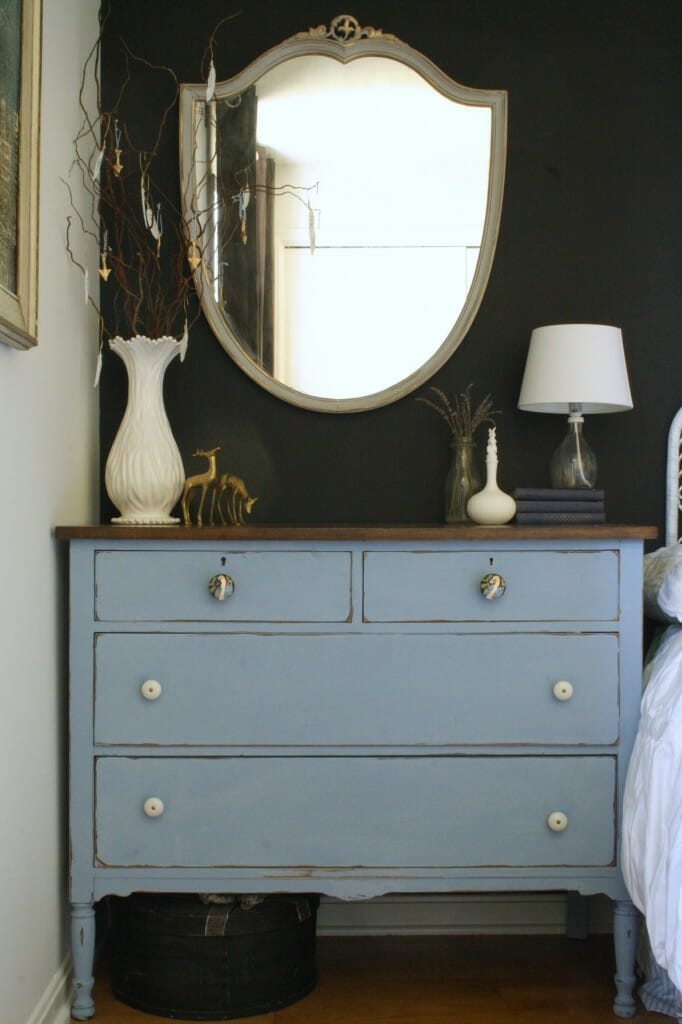 guest room dresser with thankful tree