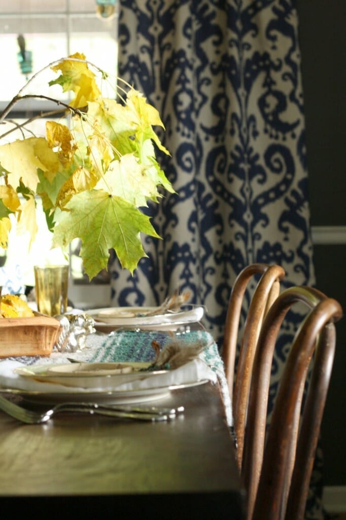 thanksgiving table with natural touches, bohemian