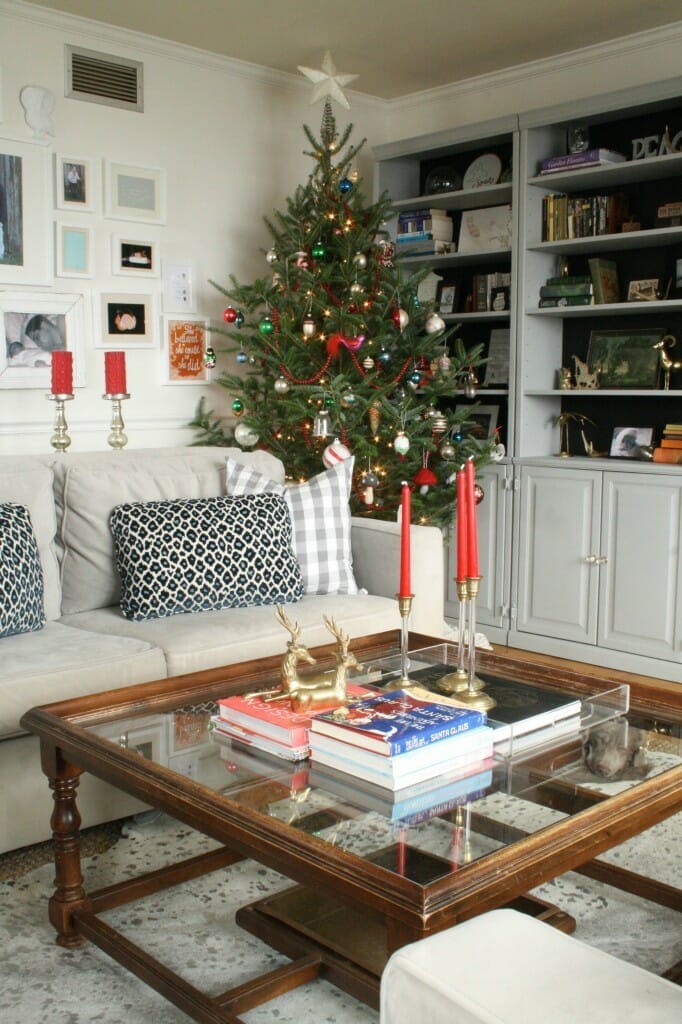 Christmas living room with touches of red