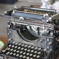 Thrift Score Thursday: Underwood Typewriter