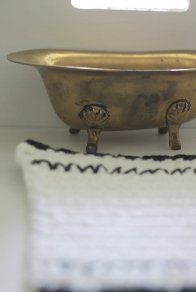 Vintage Brass dollhouse bath tup and crocheted bath mat
