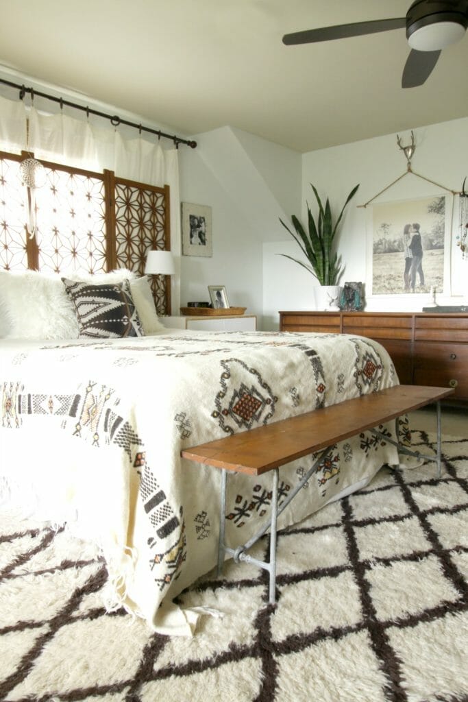 vintage-modern-bohemian-global-midcentury-bedroom