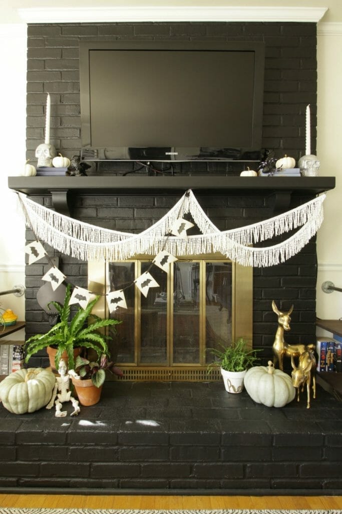 Black and white halloween mantle