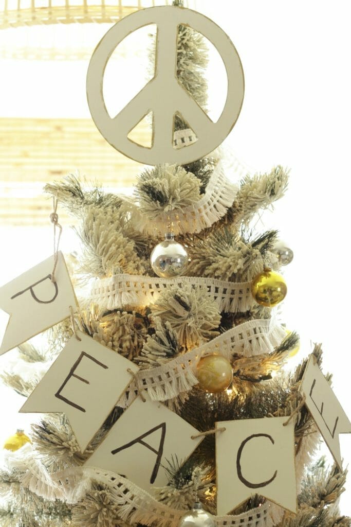 diy-peace-sign-tree-topper-banner