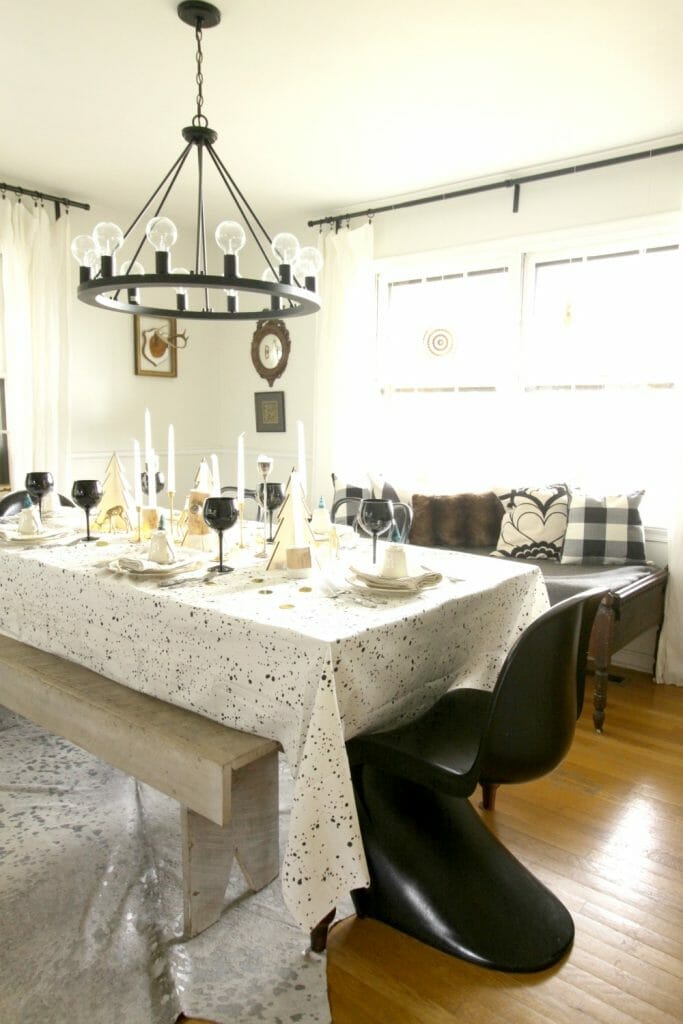 black-white-vintage-modern-dining-room