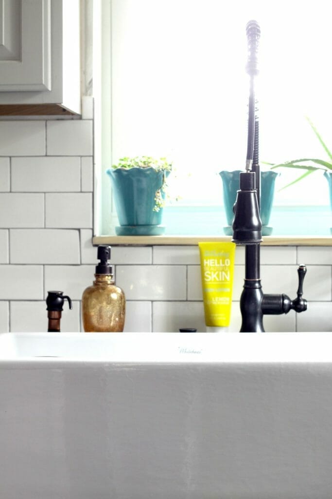 Enamel Farmhouse Sink with Thrifty Faucet