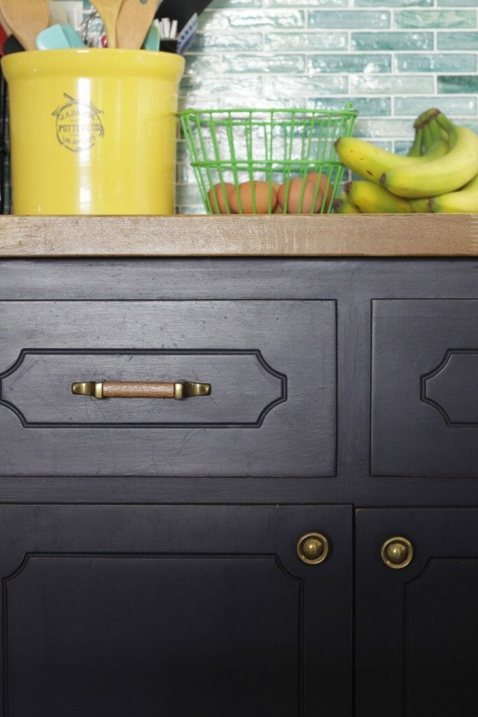 Wood Pulls with Navy Cabinets