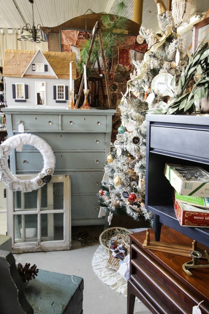 Vintage Shop at Christmas