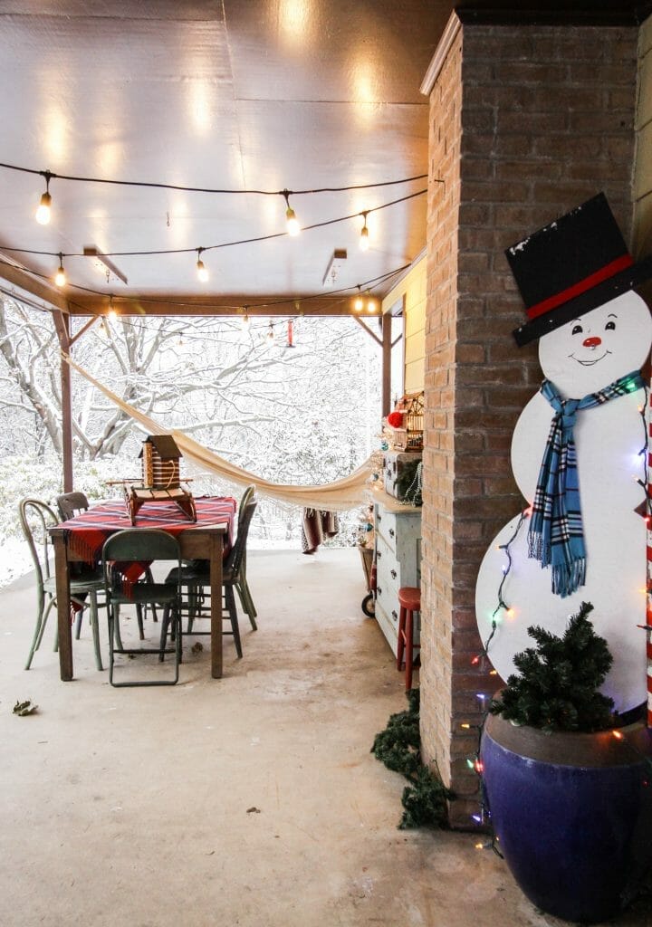 Vintage inspired Frosty Christmas Porch