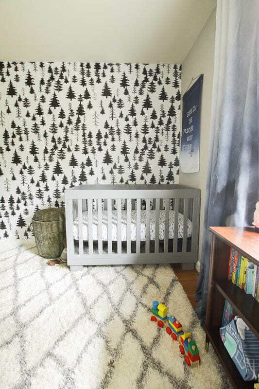Wallpaper in a nursery- how to