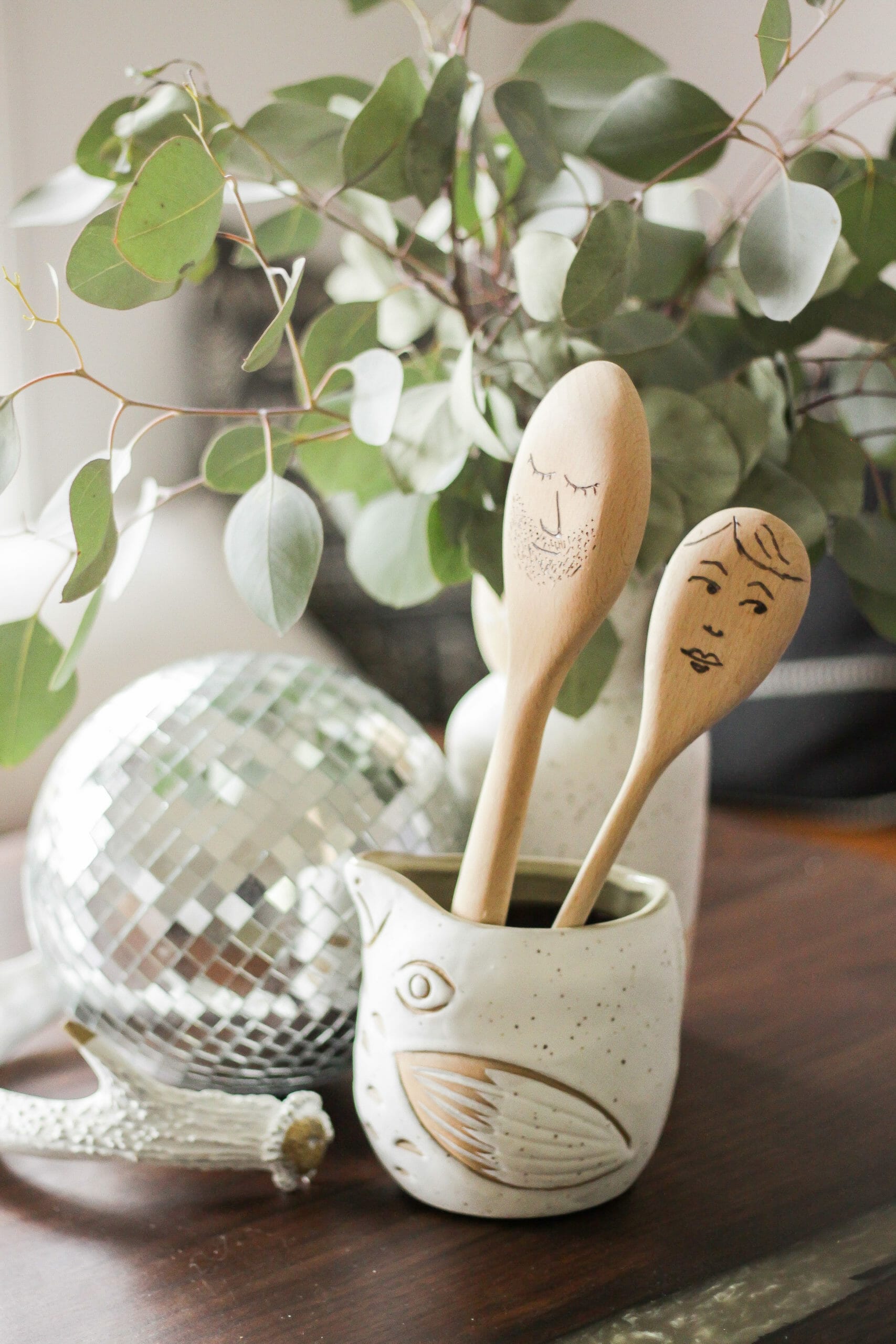 https://eyqutuda73b.exactdn.com/wp-content/uploads/2019/11/DIY-wood-burned-spoons-hostess-gift-idea-scaled.jpg