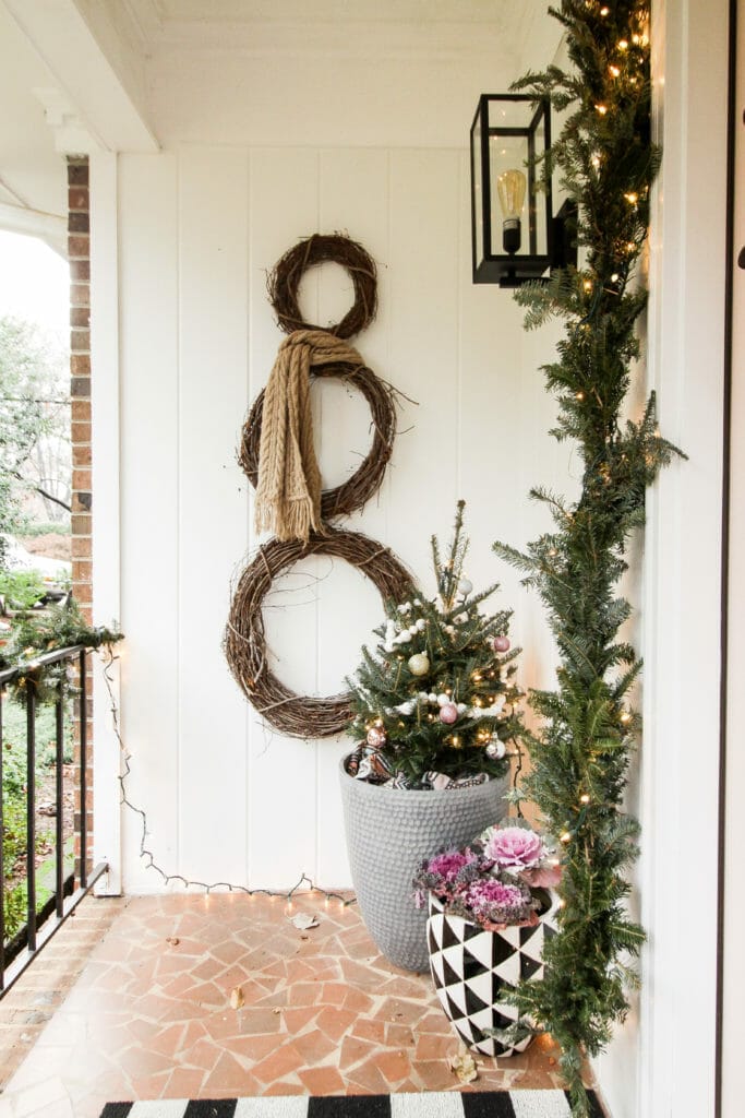 simple DIY snowman wreath
