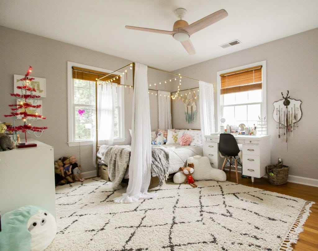 teen girl whimsical bedroom