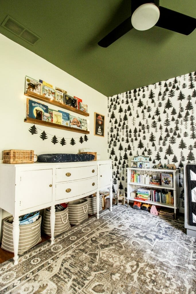 toddler bedroom at christmas