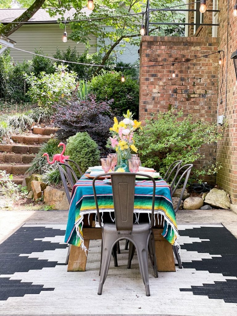 patio dining- colorful table