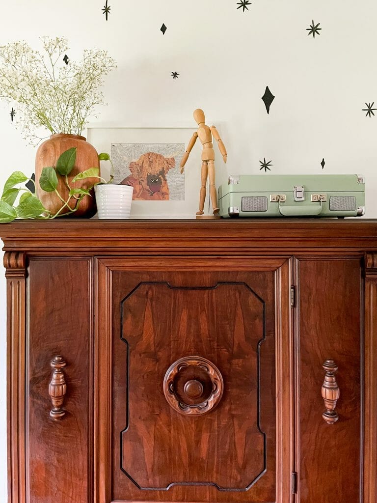 vintage cabinet styling