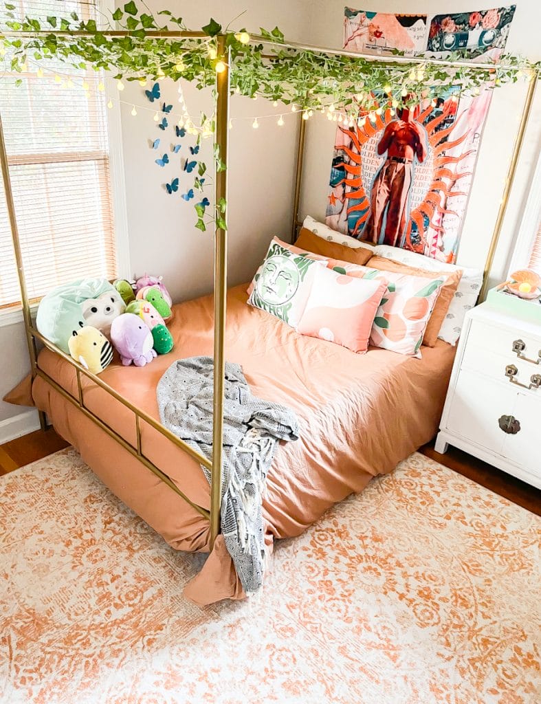 modern teen bedroom